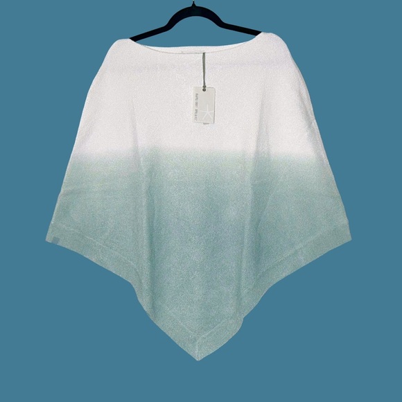 NWT Barefoot Dreams CozyChic Ultra Lite® Ocean Breeze Poncho Ombré Waterfall, OS - Picture 2 of 13